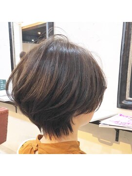 エトネ ヘアーサロン 仙台駅前(eTONe hair salon) 【絶壁の方にオススメ】奥行きのあるくびれショート