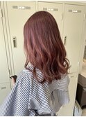 ピンクベージュ