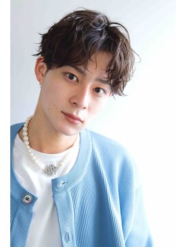 ナンバー イル デュッカ 札幌(N° il duca) ソフトツイストパーマ刈り上げマッシュショートレイヤー スーツ