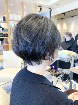 ヘア スパ ビューティー エールフォルム(HAIR SPA BEAUTY YELLFORME) 前下がりショート