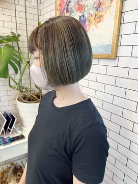 リール(THE RIRE.) *THE RIRE. ボブ×カーキグレー*