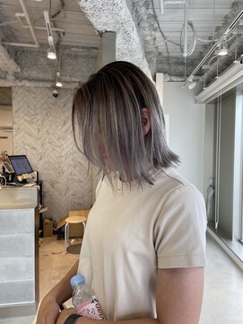 エイト 神戸三宮店(EIGHT) 【外国人風】shadow roots♪