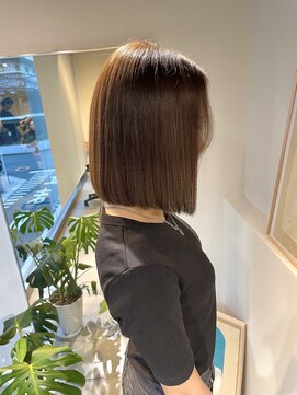 エト 梅田(eto) 長めのボブ/ash beige☆