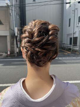 リブラン バイ ルッカ(Liburan by Lucca) 10月ボブまとめ髪アレンジ