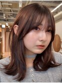 顔周りレイヤーカットグレージュカラーくびれボブベージュカラー