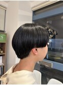 ショートボブ