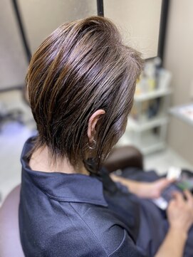 あお へあさろん とっても軽めウルフレイヤー