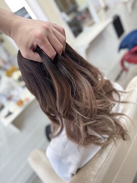 ロジーリリーヘアーズ(Rosy Lily hair's) ミルクティーグラデーションカラー