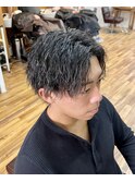 センターパートスパイラルパーマ
