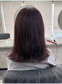 深みワインレッドで大人っぽく
