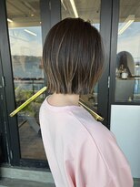 フィルム(FiLMs) 透明感グレージュ/ハイライト/ミディアムボブ