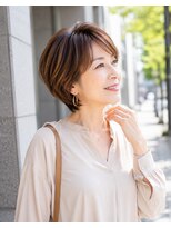バグズ(Baguz) 50代60代丸みショートボブ小顔ひし形上品艶感若見えヘア