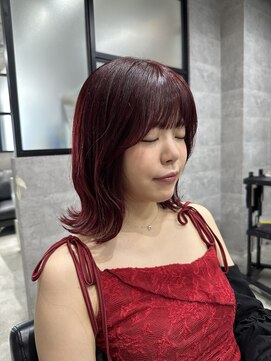 ルイス(L'wis) ブリーチなしローズレッド+レイヤーボブ♪朝長