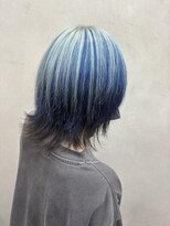 ミー 新宿(MII) ブルーデザインカラー