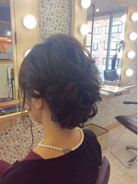 ブロッサム ヘアデザイン(blossom) ふんわりアップ