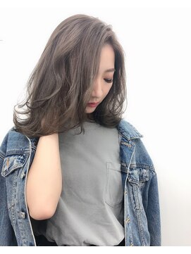 トロニー(TLONY) tlony渋谷hori グレージュカラー