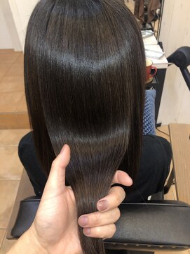 アコンプリッシュ 代官山 恵比寿(accomplish) ミルキーアクアミネコラ