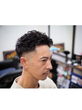 リヴ ヘアワークス(LiVE HAIR WORKS) fade×perma