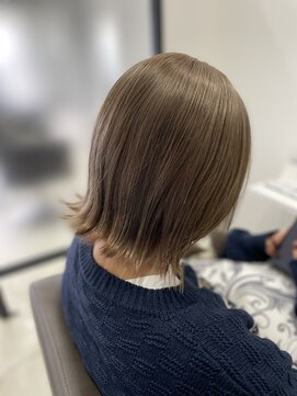 ミングルクラーロヘアー(MINGLE CLARO hair) ミルクティーベージュ