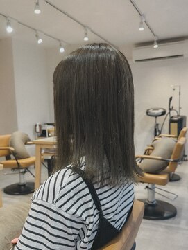 クラップス 上大岡(CLAPS) オリーブカラー/ハイライト/切りっぱなし/ミディアム