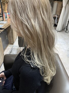 アンカーバイナチュラル(anchor by natural) ハイトーン×グレージュカラー