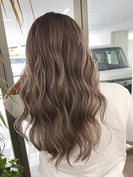 ヴィフ 大船(VIF) ウルフ/マチルダボブ/ピンクベージュ/インナーグレージュ/