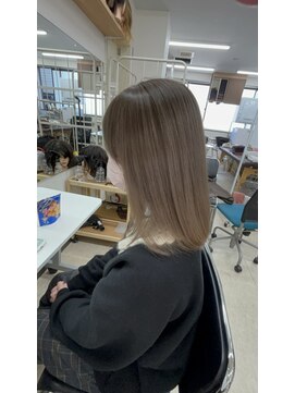 アプリ バイ リアン 浦和(appri by Rien) ハイトーン/ブリーチカラー/チョコレート/ベージュ/グレージュ