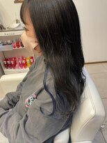 アチーブリス(achieve Liss)&nbsp;10代20代 ウェーブロング アッシュブラック インナーカラー