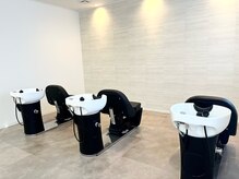 ミラ(MIRA)の雰囲気（フルフラットのシャンプー台でリラックスしたヘアエステタイムを）