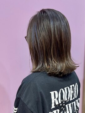 レジュール Rejouir ハイライト/細めハイライト/外ハネボブ/グレージュカラー