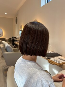 ルーチェココ ブラン(Lu'ce coco blanc) ミニマル艶ボブ