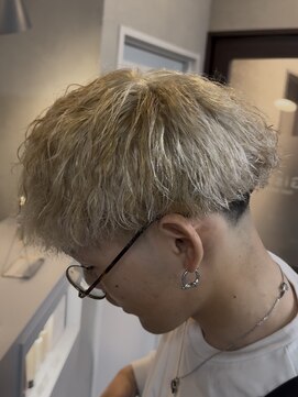 ジゼル 小倉(GiseL) ホワイトベージュ/波巻き