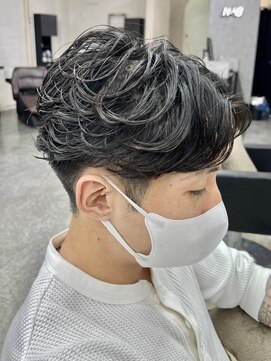 グロップ 町田(GLOP) 圧倒的毛流れフェザーパーマ/メンズパーマ