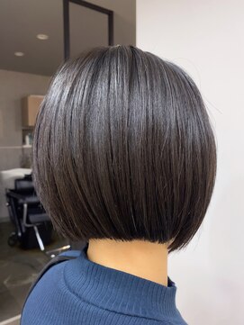 ニーフ(neaf) ストレートミニボブ