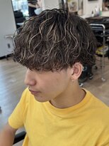 ウェイビーエフティフィフス 横浜西口(WAVEY ft.fifth)&nbsp;横浜波巻きパーマツイスパツイストスパイラルパーマ緩め弱め30代