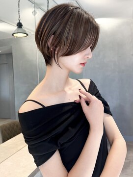 ロンド エメ 柏(Lond aimer) 大人ガーリー/レイヤーショート/前髪白髪/20代30代40代50代/柏柏