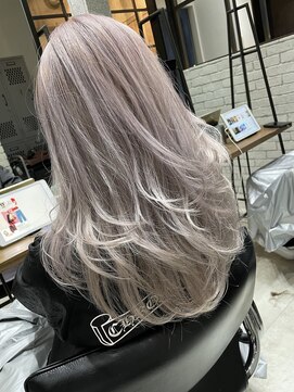 フェリア 渋谷(Feria) 【Feria渋谷】ホワイトラベンダー☆渡邉悟