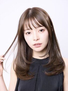 レム 三鷹(REM) 艶髪×ミディアムレイヤー