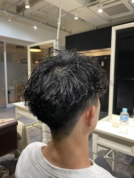 ナイン(N INE.) 波巻きスペインカール