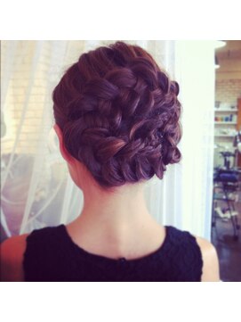 ドロップス ヘアー(Drops hair) 人気の編み込みスタイル「華」 (Chae)