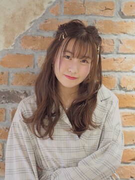 イロ(Ilo) シースルーバング ヘアピンアレンジ