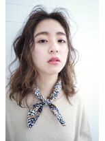 アンド(AND)&nbsp;束感ウェーブミディ