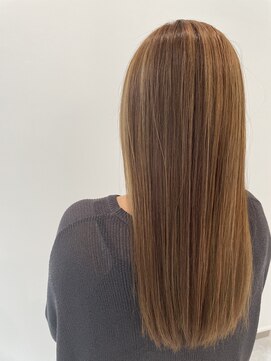 モイブラン(moi Blanc) デザインハイライト＋カット＋水素トリートメント！