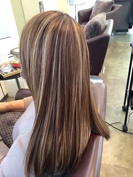 ミューコロル(mieux color) ウィービング　ハイライト　海外風カラー　ロングヘア