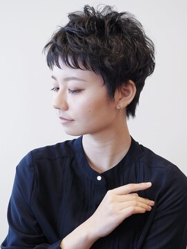 ビュートリアム 梅田(BEAUTRIUM) ベリーショート/レイヤーカット/小顔カット/30代/40代/50代/梅田