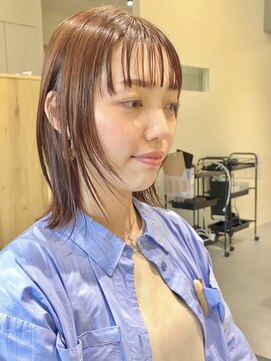 フイ(HUI) 20代30代40代ショコラアッシュナチュラルボブ切りっぱなし