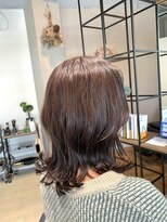 ユリイカビヨウシツ&nbsp;外ハネゆる巻きミディアム