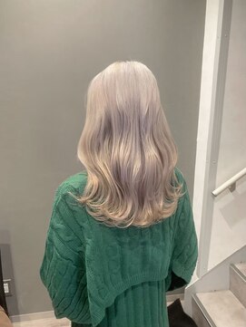 トーン(TONE) ホワイトベージュ