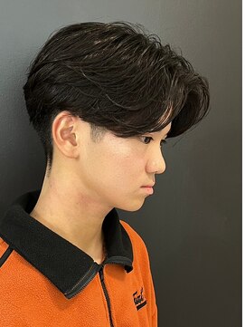 エルマーク 枚方(L-MARK) センターパートニュアンスパーマ韓国カルマパーマコンマヘア