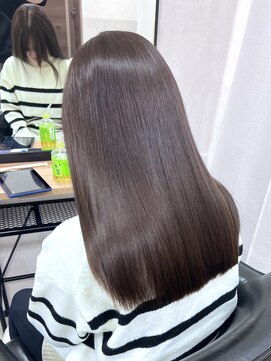 イル 大阪淀屋橋(i'll) ★透明感抜群 グレージュカラー髪質改善トリートメント